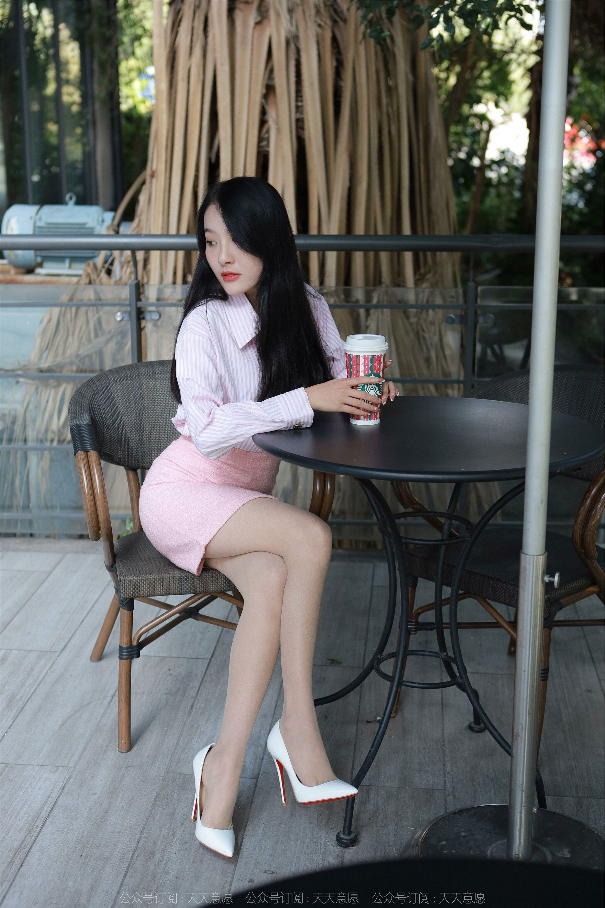 IESS异思趣向  2022.03.08 丝享家1022：婉萍《粉嫩的下午茶》